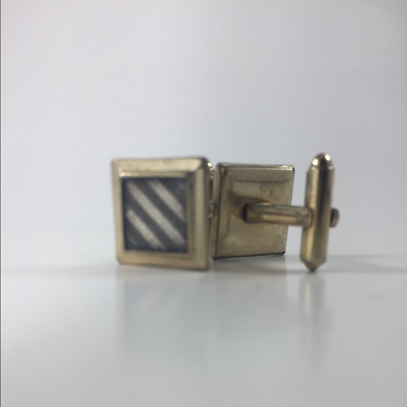 Cuff links - Picture 3 of 4